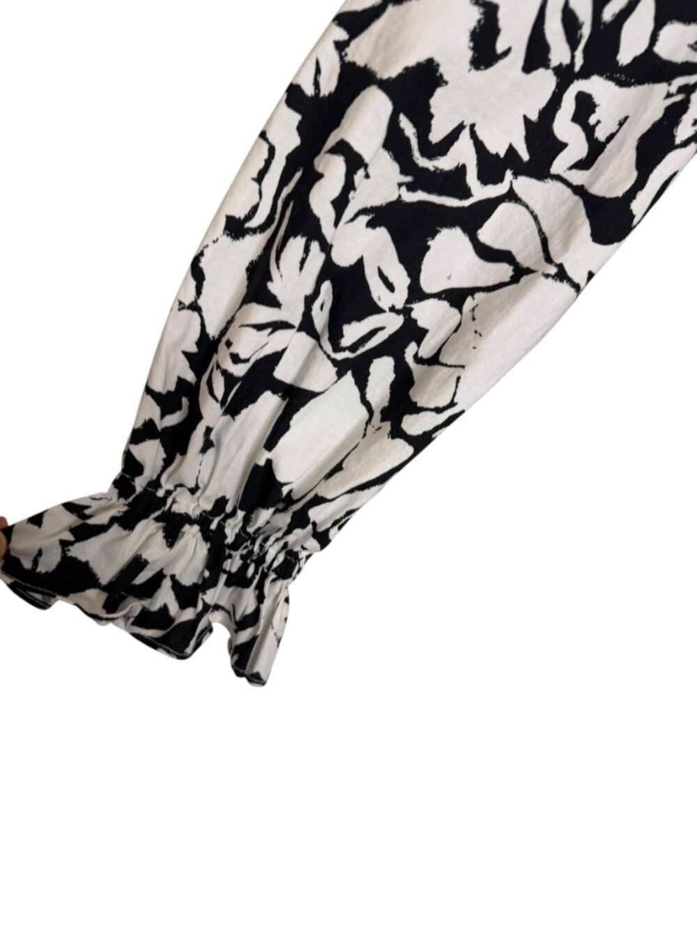 Evereve Jordy Peasant Top Blouse Shirt Split Neck Floral Black White M - Picture 5 of 9